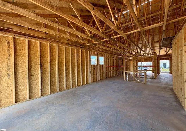 Photo 3 of Single family home for sale at 408 Metz Dr, Greenville, SC 29611 | MLS# 1598034 | Listing updated on 2026-09-16