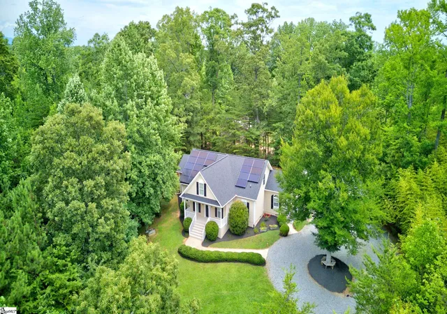 Photo 2 of Single family home for sale at 748 N Elm Ave, Landrum, SC 29356 | MLS# 1596631 | Listing updated on 2026-08-18