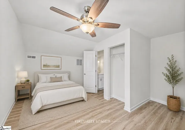Photo 2 of Single family home for sale at 1111 Charter Oaks Dr, Taylors, SC 29687 | MLS# 1602190 | Listing updated on 2026-09-10