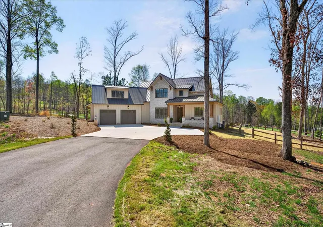 Photo 3 of Single family home for sale at 102 Waterfall Overlook Wy, Easley, SC 29640 | MLS# 1589249 | Listing updated on 2026-09-15