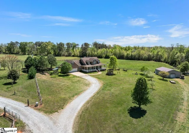 Photo 2 of Single family home for sale at 510 Cole Rd, Campobello, SC 29322 | MLS# 1597030 | Listing updated on 2026-08-26