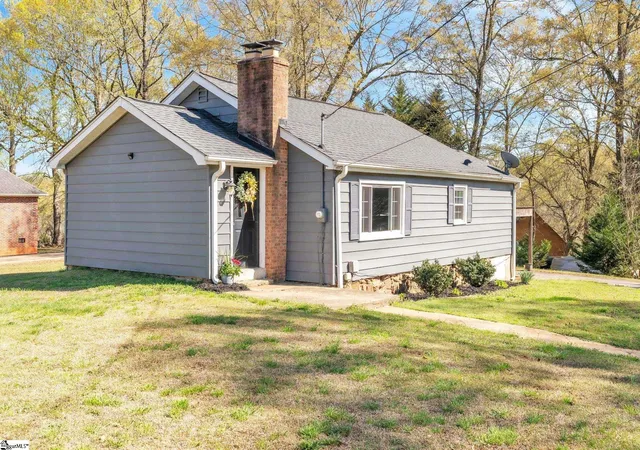 Photo 1 of Single family home for sale at 2816 Brushy Creek Rd, Greer, SC 29650 | MLS# 1602217 | Listing updated on 2026-09-10