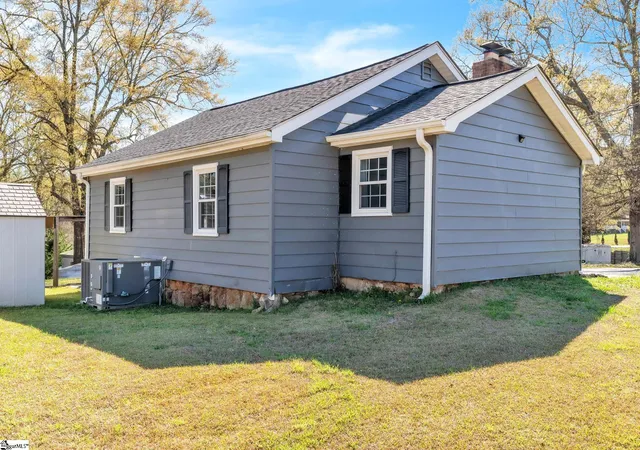 Photo 3 of Single family home for sale at 2816 Brushy Creek Rd, Greer, SC 29650 | MLS# 1602217 | Listing updated on 2026-09-10