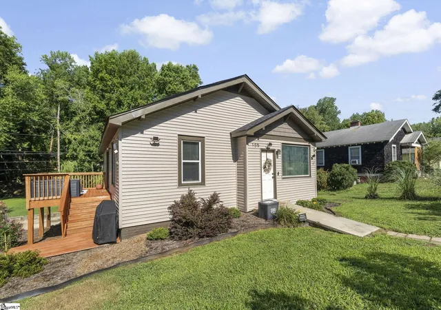 Photo 2 of Single family home for sale at 105 Mellon St, Slater, SC 29683 | MLS# 1597985 | Listing updated on 2026-10-22