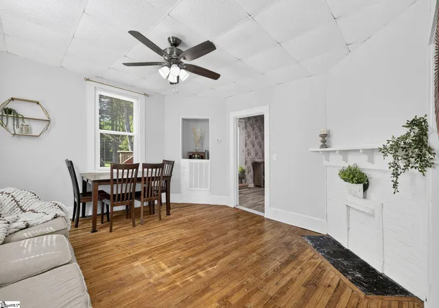 Photo 3 of Single family home for sale at 105 Mellon St, Slater, SC 29683 | MLS# 1597985 | Listing updated on 2026-10-22