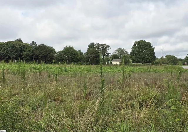 Photo 1 of Sale Pending at 821 Farms Bridge Rd, Inman, SC 29349 | MLS# 1597788 | Listing updated on 2026-09-08