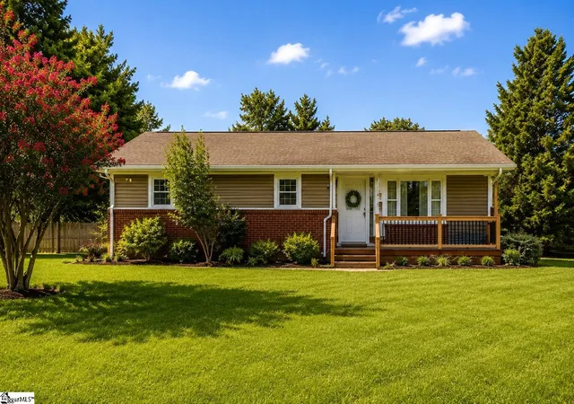 Photo 1 of Sale Pending at 5121 New Cut Rd, Inman, SC 29349 | MLS# 1601474 | Listing updated on 2026-09-12