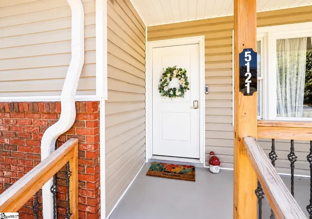 Photo 3 of Sale Pending at 5121 New Cut Rd, Inman, SC 29349 | MLS# 1601474 | Listing updated on 2026-09-12
