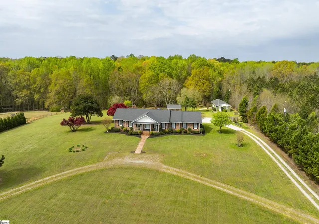 Photo 1 of Single family home for sale at 117 Hammond Rd, Simpsonville, SC 29680 | MLS# 1575861 | Listing updated on 2026-04-30