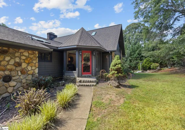 Homes for sale in Taylors, SC | 285 Old Batson Rd, Taylors, SC 29687 | MLS# 1597219