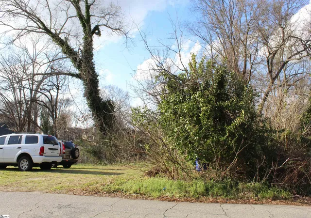 Photo 2 of Land for sale at 31 E Main St, Greenville, SC 29611 | MLS# 1584254 | Listing updated on 2026-06-13