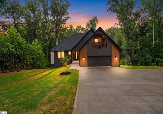 1st image of 112 Singing Pines Dr, Greenville, SC 29611 | MLS# 1593171