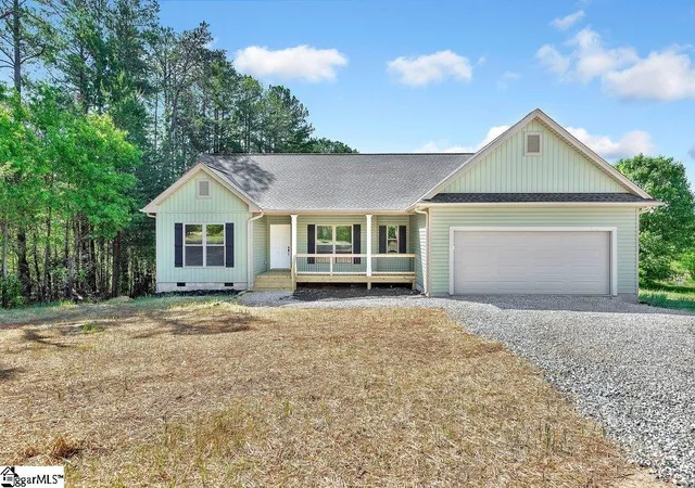 1st image of 333 Oliver Rd, Westminster, SC 29693 | MLS# 1601845