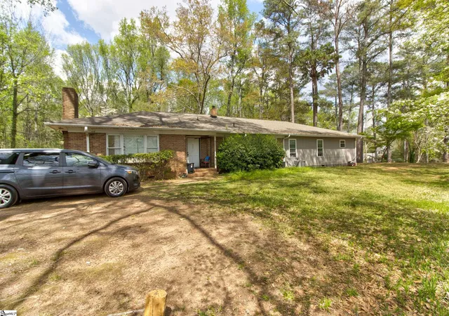 1st image of 801 Crestview Rd, Easley, SC 29642 | MLS# 1601901