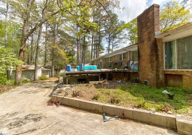 Photo 3 of Multi family home for sale at 801 Crestview Rd, Easley, SC 29642 | MLS# 1601901 | Listing updated on 2026-08-25