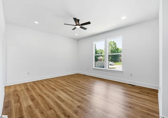 Photo 3 of Single family home for sale at 3 Rochester St, Greenville, SC 29611 | MLS# 1598402 | Listing updated on 2026-07-22
