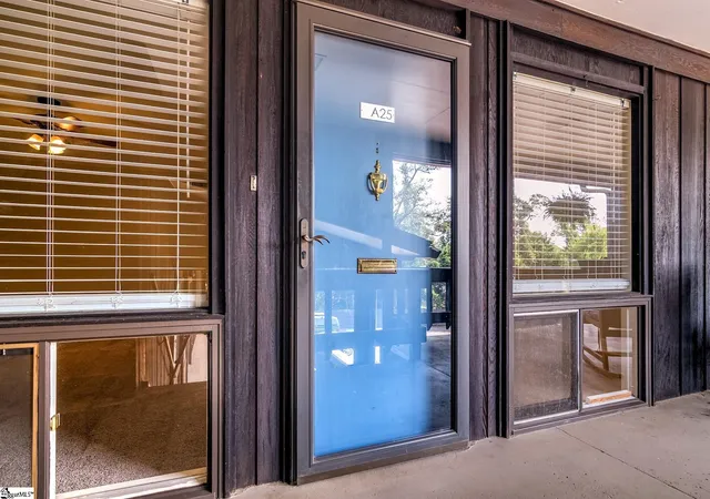 Photo 3 of Condo for sale at 311 W Earle St, Greenville, SC 29609 | MLS# 1599286 | Listing updated on 2026-08-24
