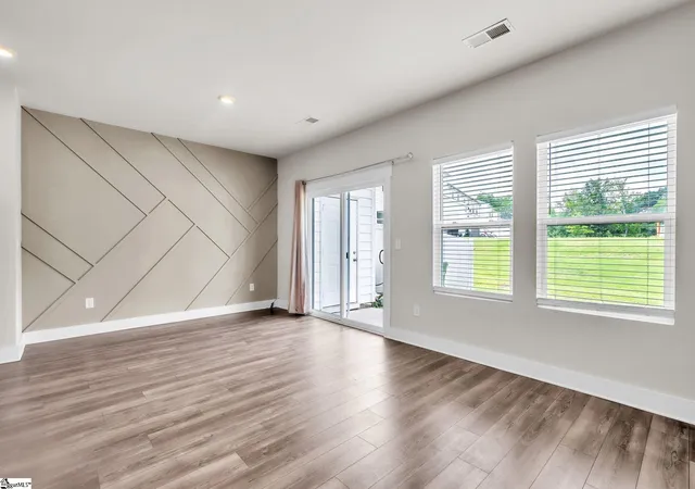 Photo 3 of Townhouse for sale at 616 Milwright Wy, Greer, SC 29651 | MLS# 1600562 | Listing updated on 2026-08-19