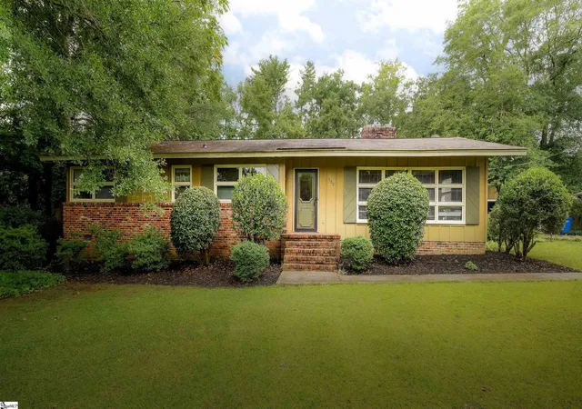 Photo 1 of Single family home for sale at 500 Richbourg Rd, Greenville, SC 29615 | MLS# 1599267 | Listing updated on 2026-09-09