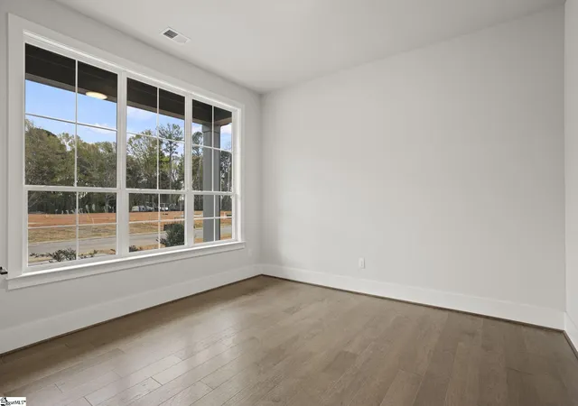 Photo 4 of Single family home for sale at 12 Mercy Dr, Greenville, SC 29607 | MLS# 1584160 | Listing updated on 2026-08-12