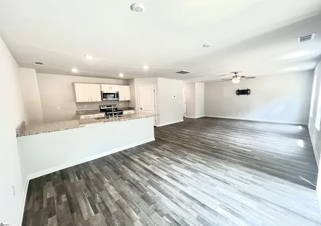 Photo 4 of Single family home for sale at 618 Farmstead Trl, Inman, SC 29349 | MLS# 1593404 | Listing updated on 2026-08-09