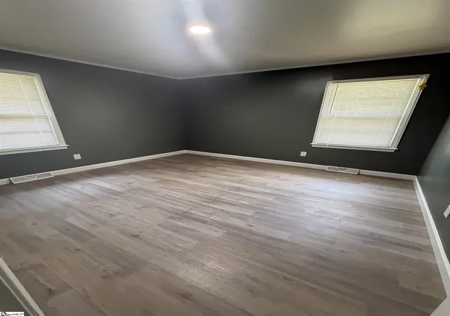 Photo 3 of Single family home for sale at 407 Emma St, Anderson, SC 29626 | MLS# 1601585 | Listing updated on 2026-08-26