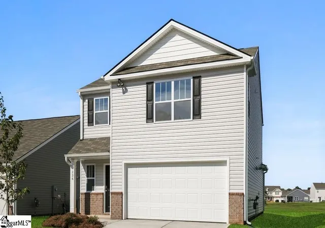 Photo 2 of Single family home for sale at 236 Deskin Ln, Fountain Inn, SC 29644 | MLS# 1590080 | Listing updated on 2026-09-16