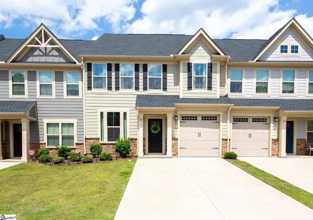 Photo 1 of Townhouse for sale at 44 Moss Hollow Wy, Simpsonville, SC 29680 | MLS# 1599892 | Listing updated on 2026-09-15