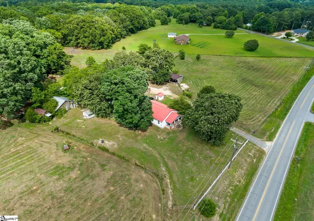 Homes for sale in Honea Path, SC | 2045 Shady Grove Rd, Honea Path, SC 29654 | MLS# 1595794