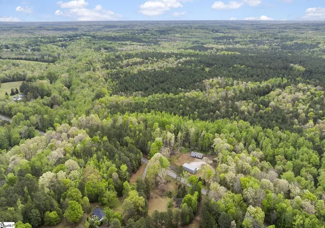Photo 3 of House for sale at 10795 Hwy 252, Ware Shoals, SC 29692 | MLS# 1587501 | Listing updated on 2026-08-21