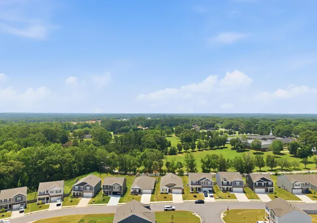 Photo 3 of Single family home for sale at 613 Bayridge Rd, Simpsonville, SC 29680 | MLS# 1600396 | Listing updated on 2026-08-12