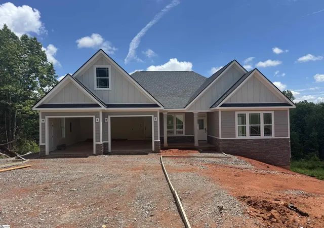 Photo 1 of Single family home for sale at 110 Eagles Crest Dr, Marietta, SC 29661 | MLS# 1588419 | Listing updated on 2026-08-11