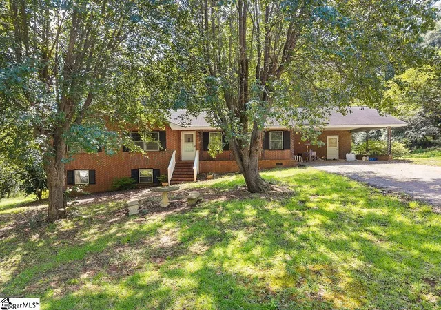 Photo 1 of Single family home for sale at 740 Kenmore Dr, Spartanburg, SC 29303 | MLS# 1601928 | Listing updated on 2026-08-26