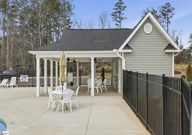 2nd image of 204 Keating St, Greenwood, SC 29649 | MLS# 1589681