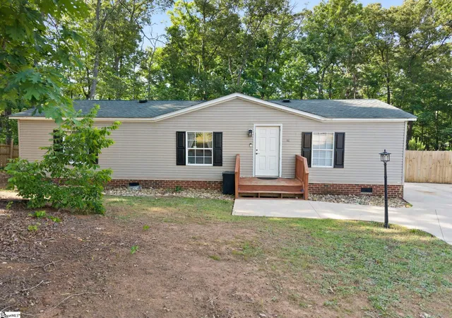 Manufactured home for sale at 109 Kokomo Wy, Anderson, SC 29625 | MLS# 1590965