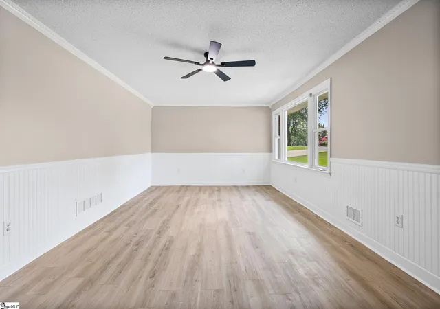 Photo 2 of Sale Pending at 202 Central Ave, Mauldin, SC 29662 | MLS# 1597236 | Listing updated on 2026-09-15