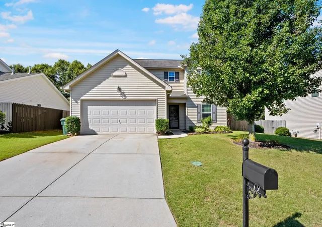 Photo 1 of Single family home for sale at 19 Ivory Arch Ct, Simpsonville, SC 29681 | MLS# 1599351 | Listing updated on 2026-10-01