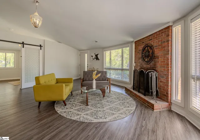 Photo 2 of Single family home for sale at 112 Scarlett St, Greenville, SC 29607 | MLS# 1587654 | Listing updated on 2026-08-27
