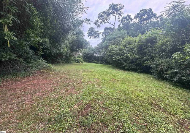 Photo 22 of Single family home for sale at 15 Eastlan Dr, Greenville, SC 29607 | MLS# 1601249 | Listing updated on 2026-08-18
