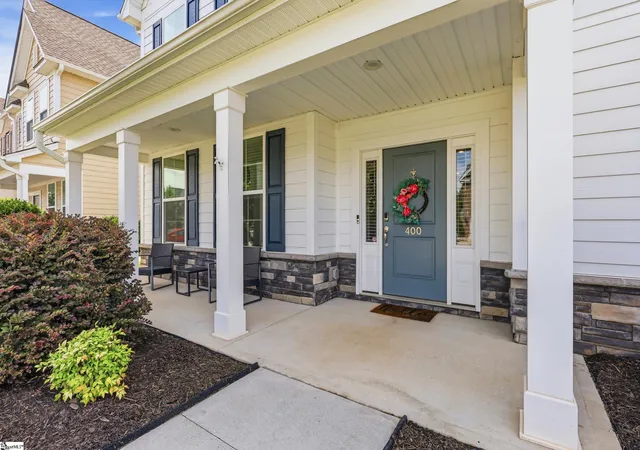Photo 2 of Single family home for sale at 400 Blue Peak Ct, Greer, SC 29650 | MLS# 1601294 | Listing updated on 2026-08-20