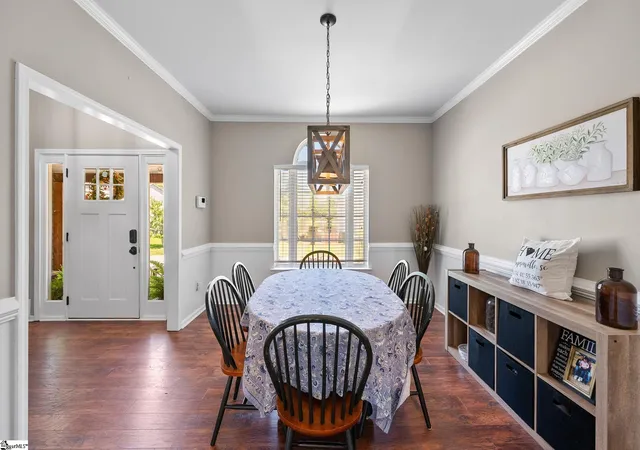 Photo 3 of Single family home for sale at 302 Crossvine Wy, Simpsonville, SC 29680 | MLS# 1594417 | Listing updated on 2026-10-16