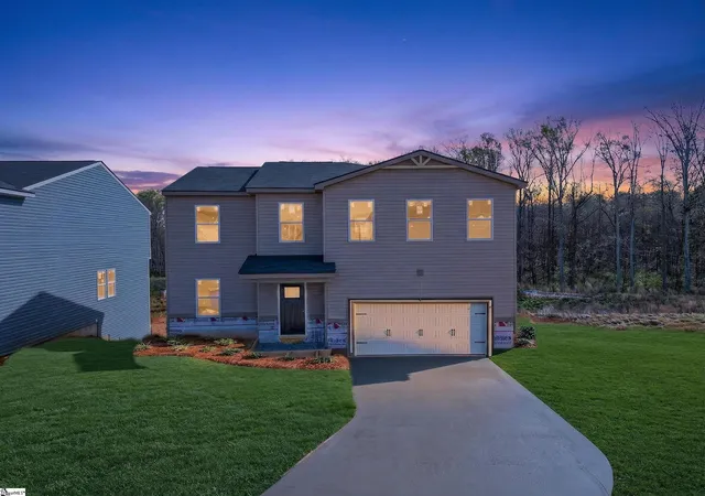 1st image of 105 Spring Knoll Wy #Lot 33, Fountain Inn, SC 29644 | MLS# 1596101