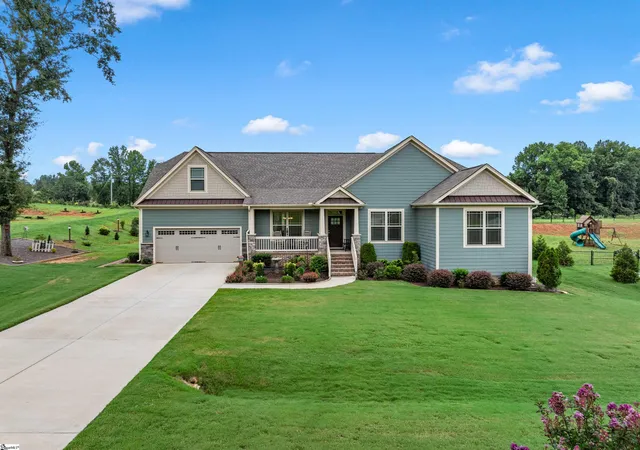 Photo 1 of Single family home for sale at 615 Mica Ln, Chesnee, SC 29323 | MLS# 1602465 | Listing updated on 2026-09-30
