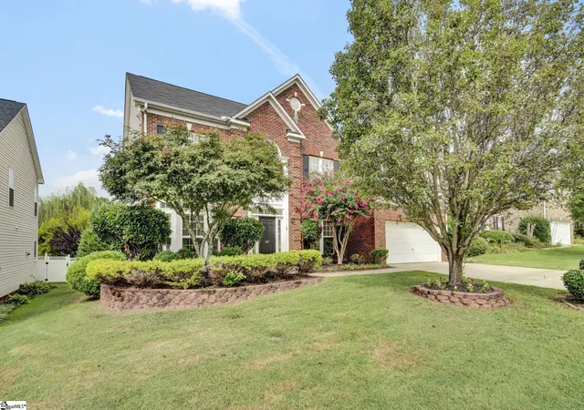 Photo 2 of Single family home for sale at 407 Gunnison Dr, Simpsonville, SC 29681 | MLS# 1600199 | Listing updated on 2026-09-10
