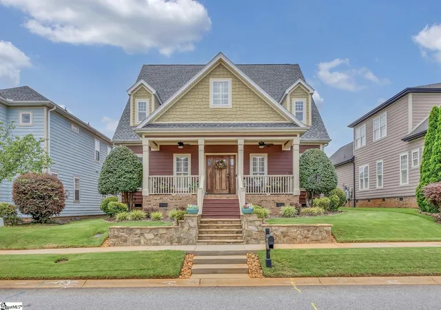 Homes for sale in Simpsonville, SC | 18 Worthington Ct, Simpsonville, SC 29681 | MLS# 1595603