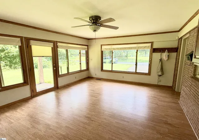 Photo 3 of Single family home for sale at 105 Ansel Dr, Clinton, SC 29325 | MLS# 1595576 | Listing updated on 2026-10-08