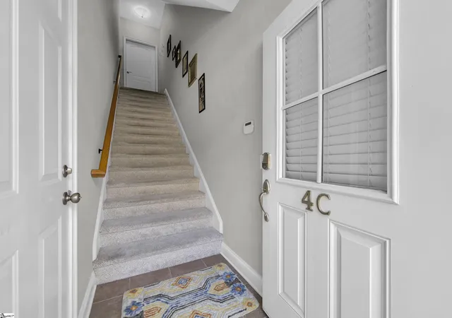 Photo 3 of Condo for sale at 4 Edge Ct #Unit C, Greenville, SC 29609 | MLS# 1601384 | Listing updated on 2026-08-19