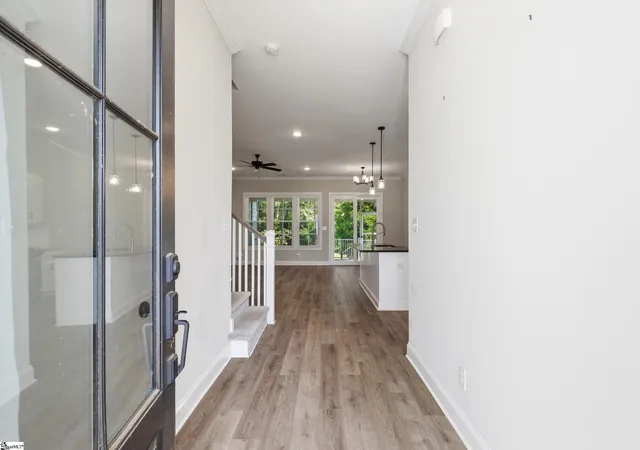 Photo 2 of Single family home for sale at 124 Champion Green, Greenwood, SC 29649 | MLS# 1596339 | Listing updated on 2026-10-27