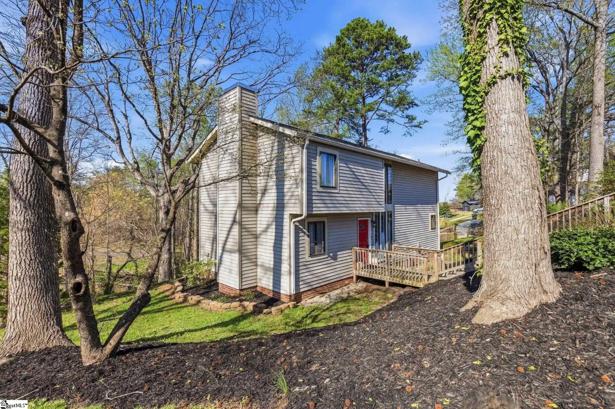 Photo 1 of Single family home for sale at 1201 Winding Wy, Taylors, SC 29687 | MLS# 1591230 | Listing updated on 2026-10-22