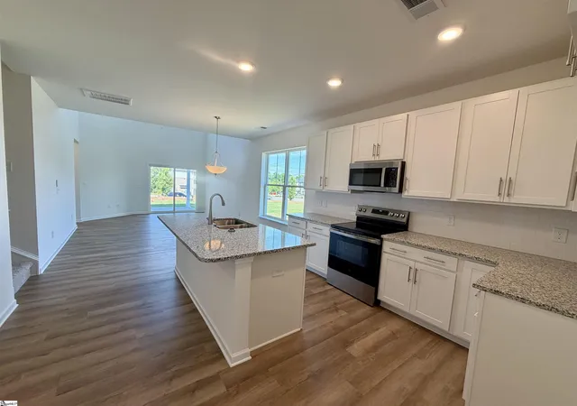 Photo 4 of Townhouse for sale at 221 Toal Ct, Greenville, SC 29611 | MLS# 1586221 | Listing updated on 2026-09-11